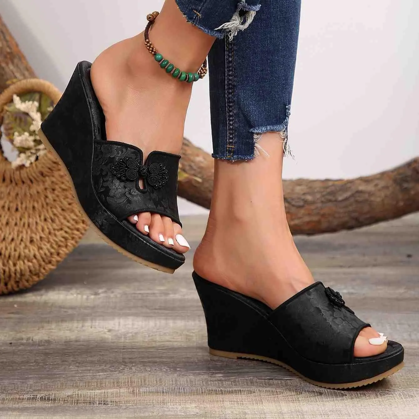 2025 Women's Hollow Out Flower Sandals Slip On Platform Party Sexy Wedge High Heel Heeled Sandals