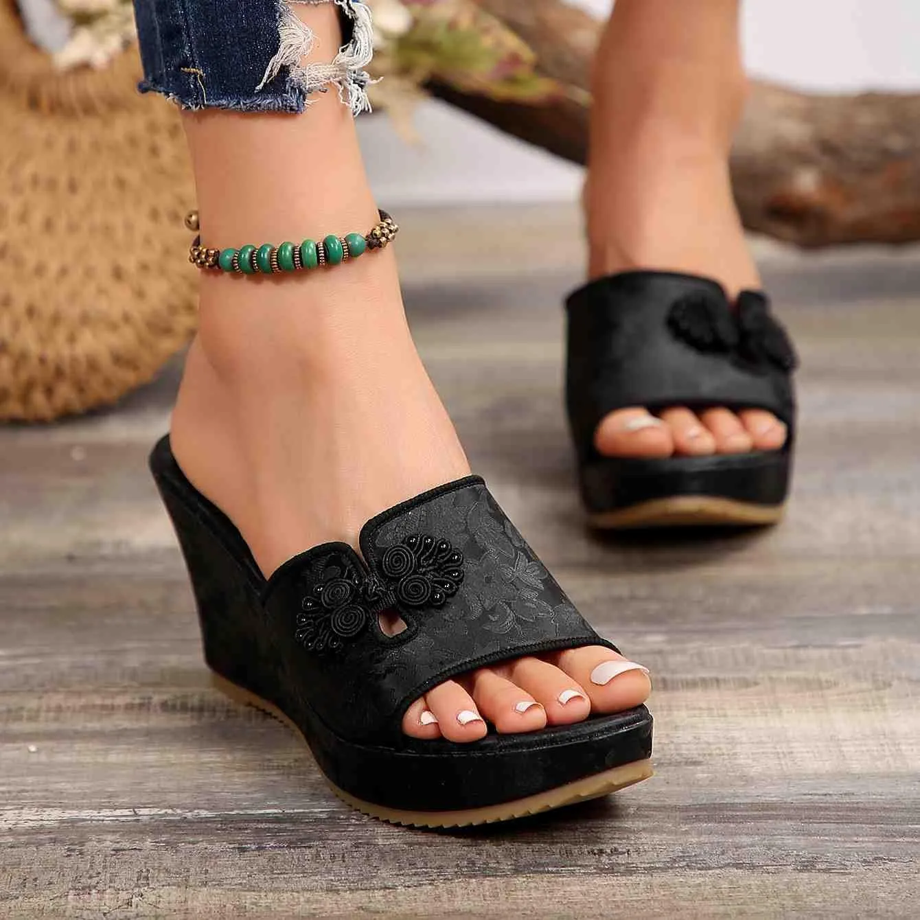 2025 Women's Hollow Out Flower Sandals Slip On Platform Party Sexy Wedge High Heel Heeled Sandals
