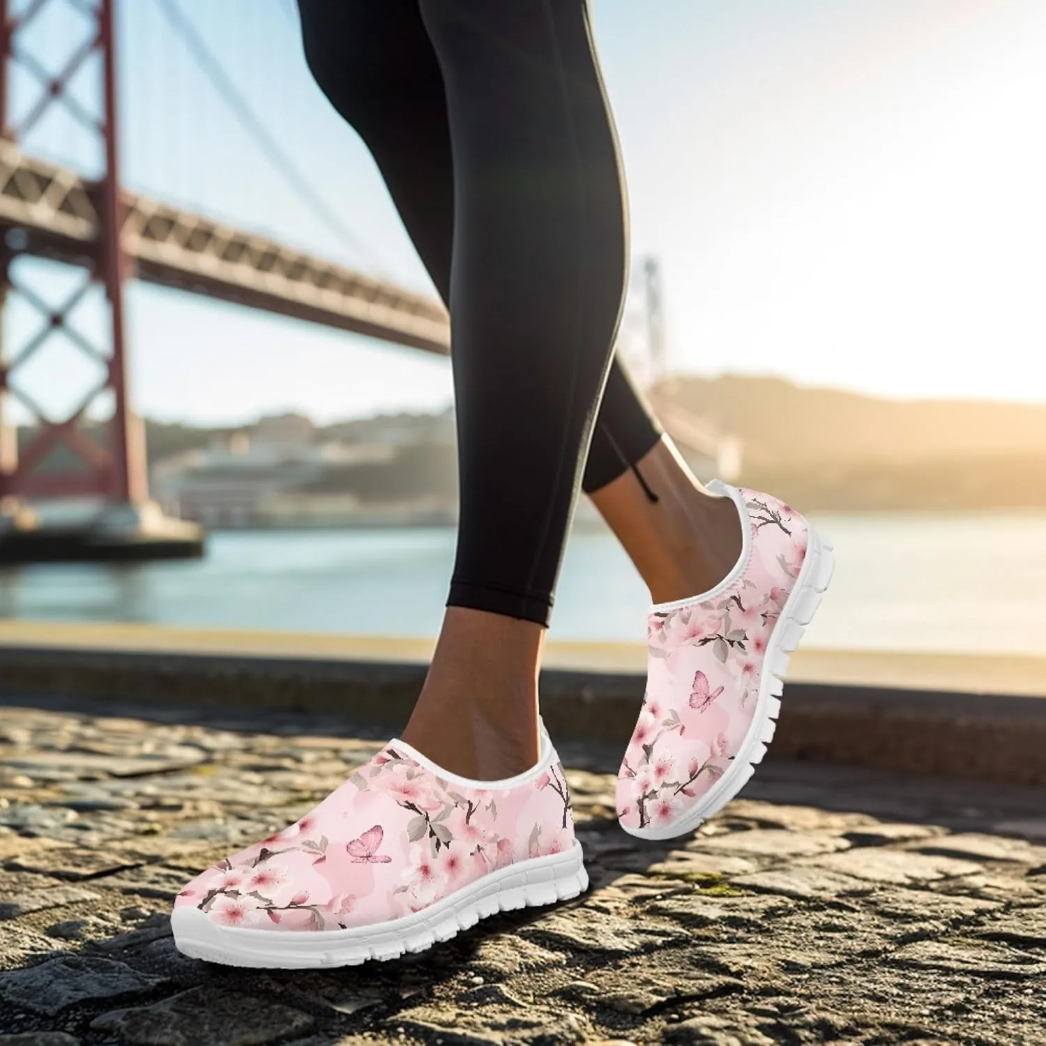 Fashion Design Women Walking Shoes Mesh Sneakers for Ladies Slip-on Shoes Nurse Loafers