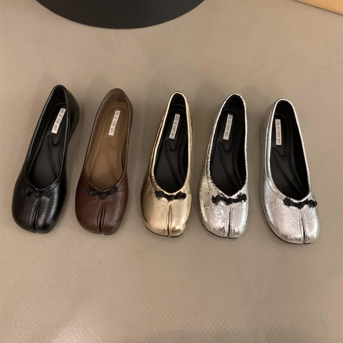 Geerta Tabi Shoes Women Slip on Ballet Flat Chinese Knot Decorated - Low Top Split Toe Orthopedic Sandals Cute Casual Comfortable Walking Lightweight Loafers Female Solid All-Match for Daily Wear