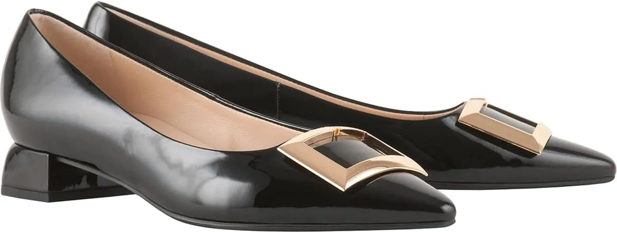 HÖGL Women's Closed-Toe Pumps