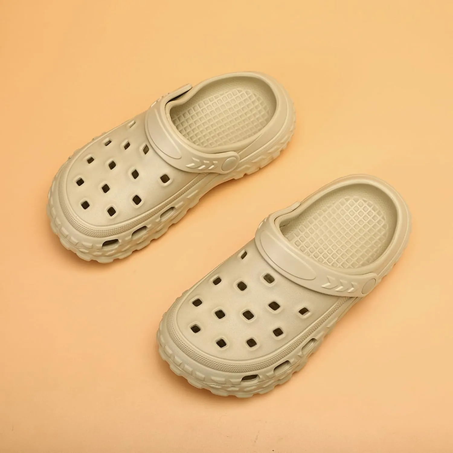 ihinzry Kids Cute Clogs Toddler Gardener Shoes Summer Mules Clog Slip on tyre Sandals Outdoor Slippers