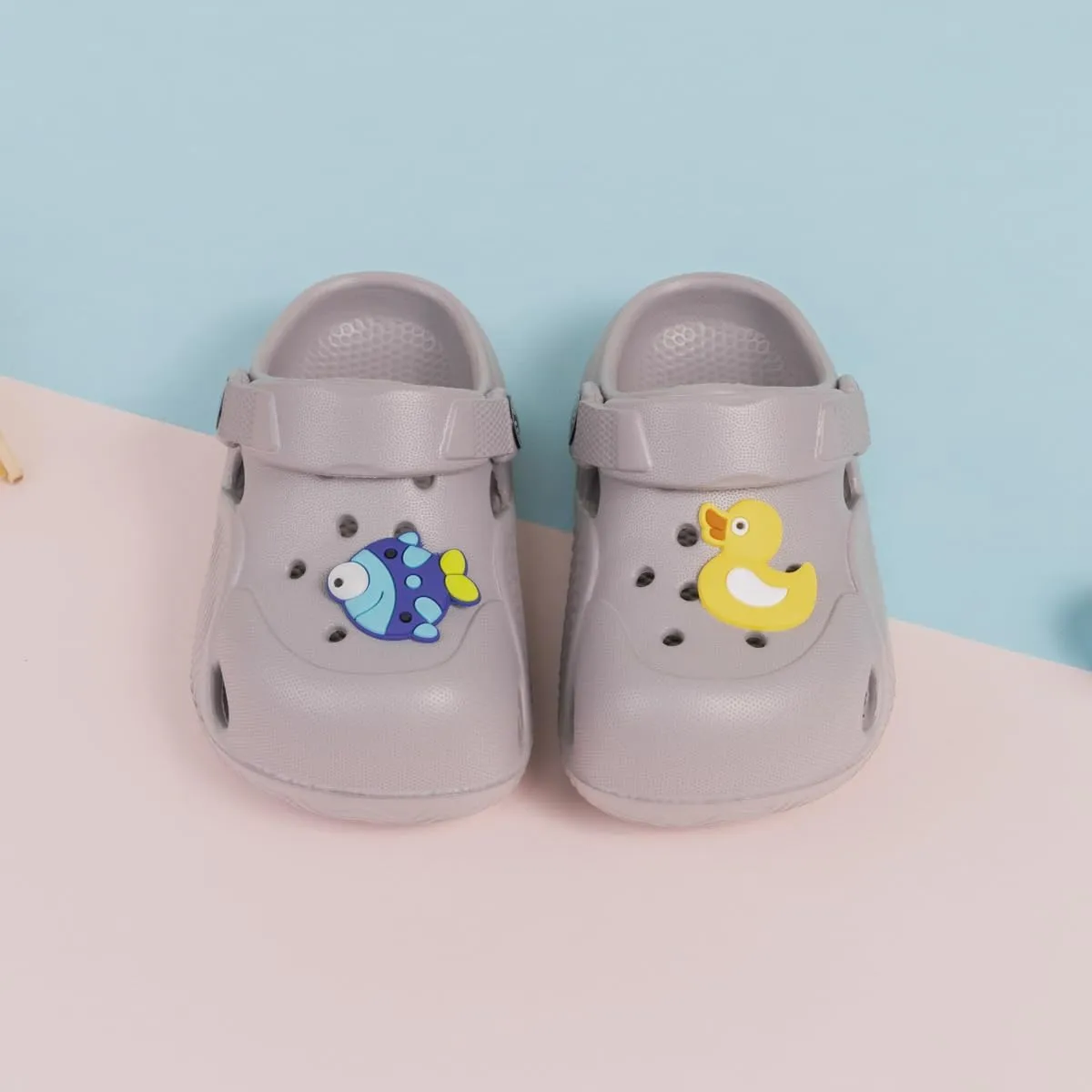 Kannior Toddler Kids Infant Boys Girls Cute Garden Clogs Water Sandals Slip On Shoes Slipper Slides Lightweight Outdoor Summer Children Beach Pool Play Shoes (Baby/Toddler Kids)