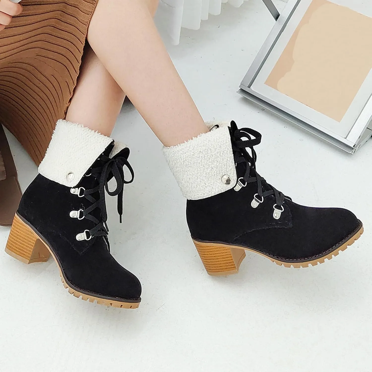 LUXMAX Women Lace Up Fold Over Ankle Boots Block Heel Winter Warm Booties