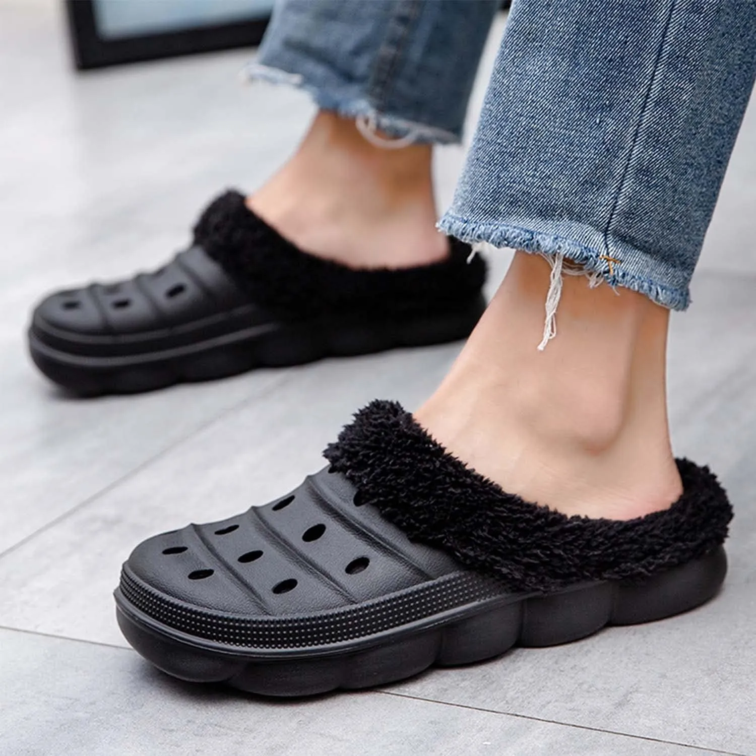 Meidiastra Women’s Mens Fur Lined Clogs Slipper Lightweight Waterproof House Slippers