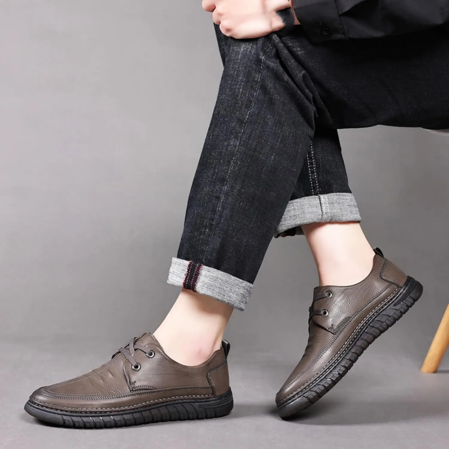 Mens Handmade Leather Lace Up Flats Oxford Shoes Casual Lightweight Low Top Non-Slip Round Toe Walking Driving Loafers Shoes