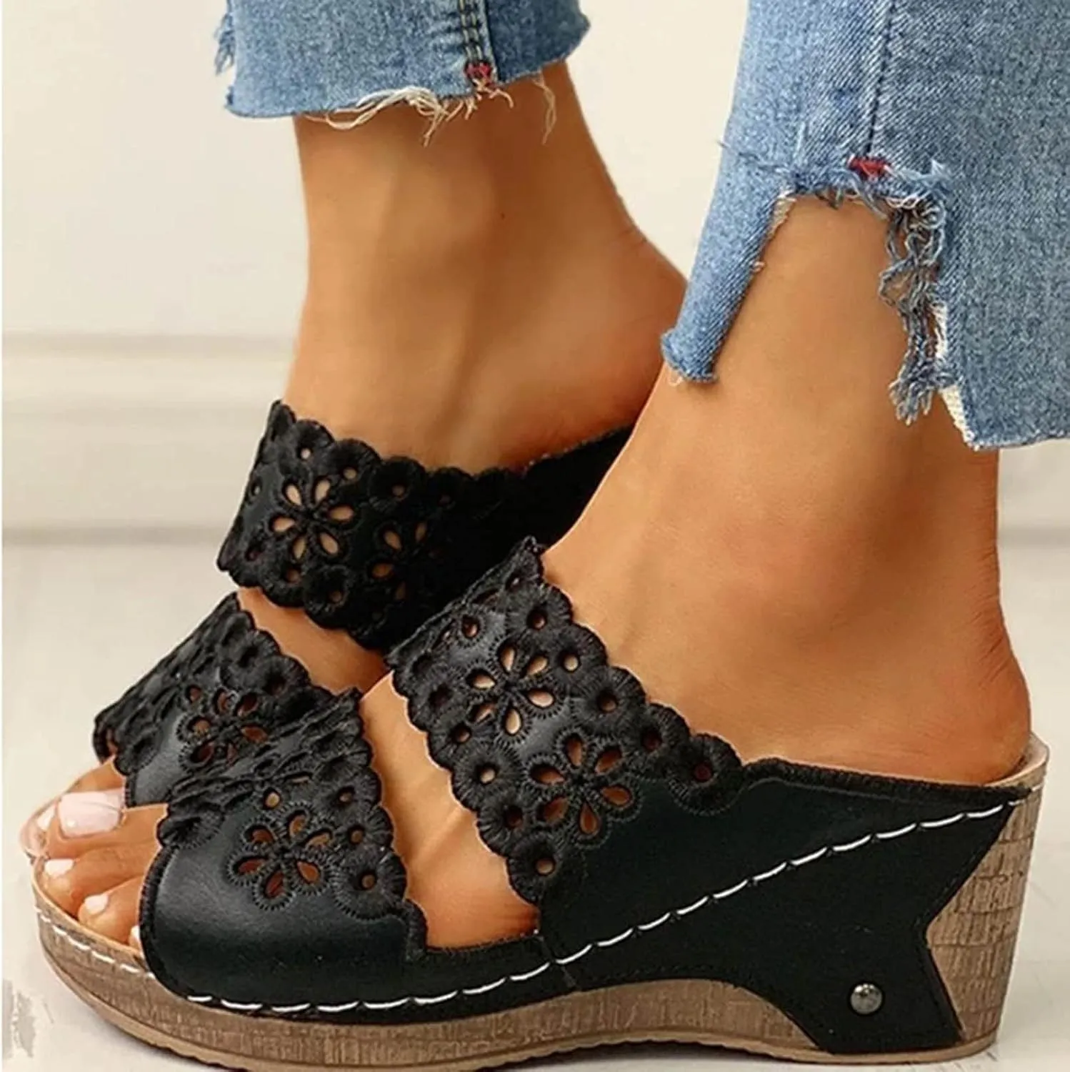 oiangi Women's Sandals Open Toe Hollow Out Wedge Sandals Casual Summer Slip-On Slippers Platform Sandals for Women