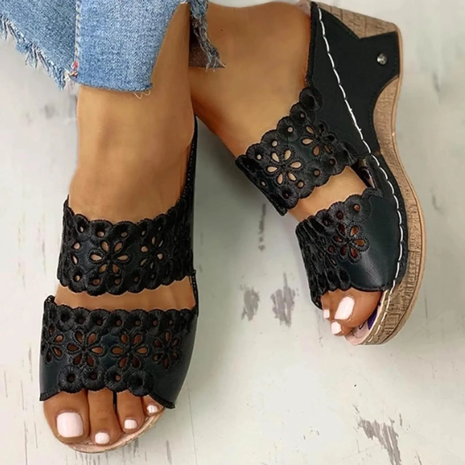 oiangi Women's Sandals Open Toe Hollow Out Wedge Sandals Casual Summer Slip-On Slippers Platform Sandals for Women