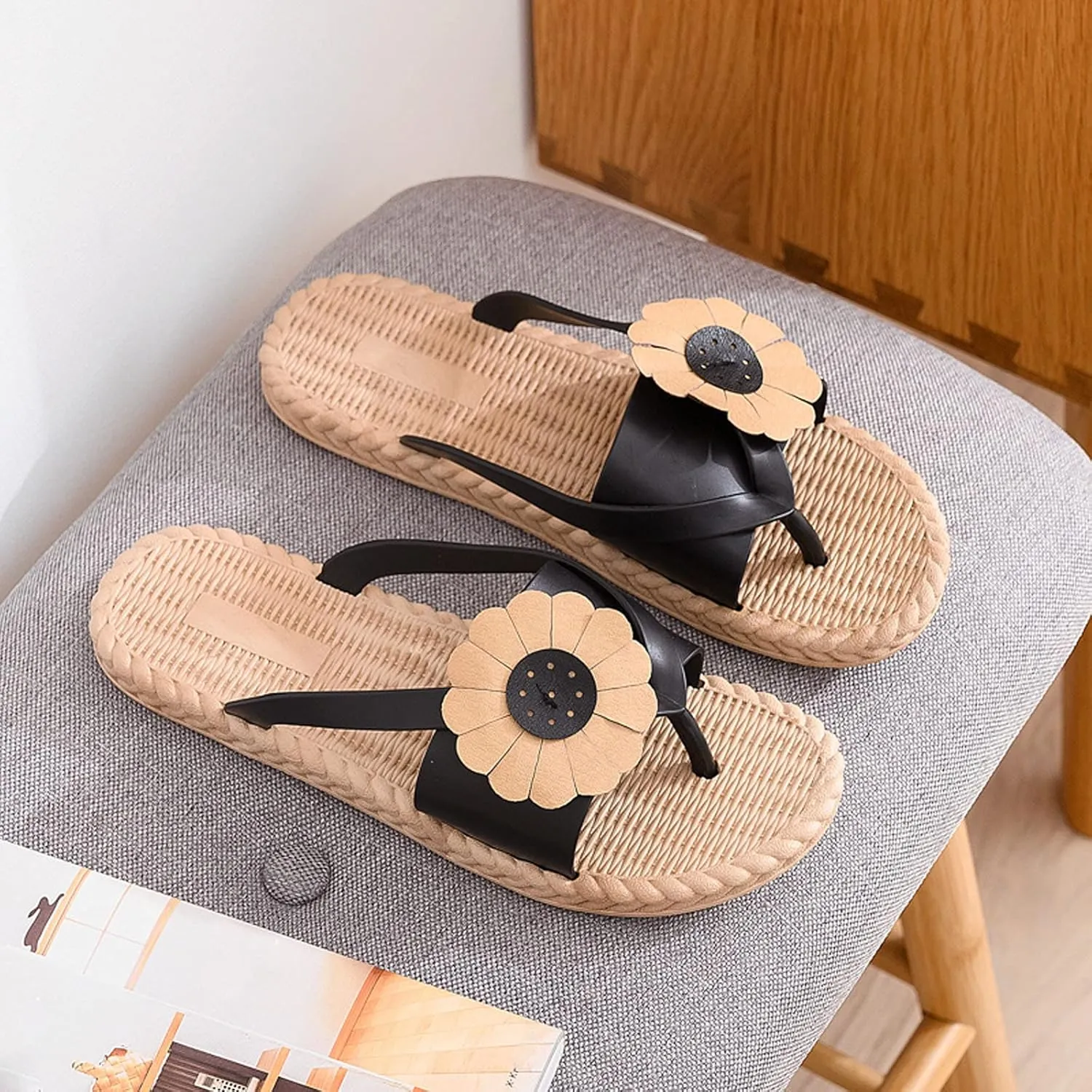 oiangi Womens Weave Flowers Slides Sandals Summer Non-Slip Thong Clip Toe Flats Flip Flop Soft Lightweight Comfy Outdoor Home Slip-on Shoes Slipper