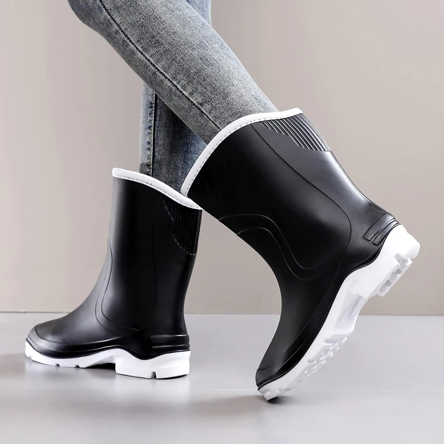 Rain Boots for Women，Waterproof Garden Rubber Boots, Non-slip Width Mid-Calf Comfort Short Boots, Ankle Rainboots Boots, Lightweight Platform Mud Boots Water Shoes for Outdoor Working Fishing