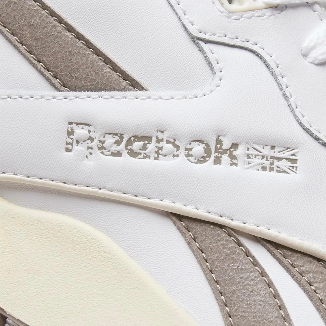 Reebok Unisex-Adult Bb4000 Ii Sneaker