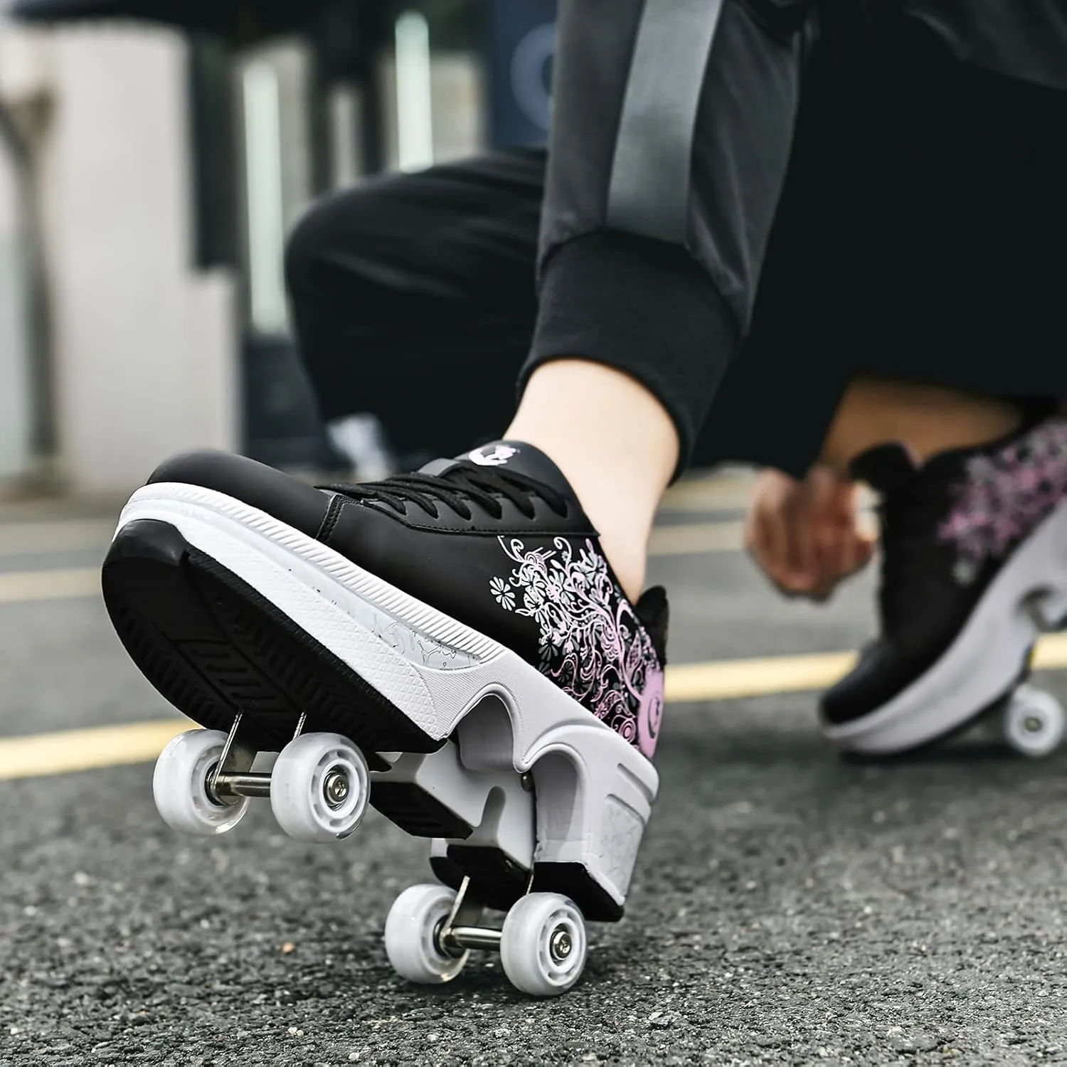 Roller Skate Shoes for Women Four Rounds Children's Roller Skates Shoes That Turn into Rollerskates Sneakers Outdoor Light Shoes with Wheels for Girls/Boys