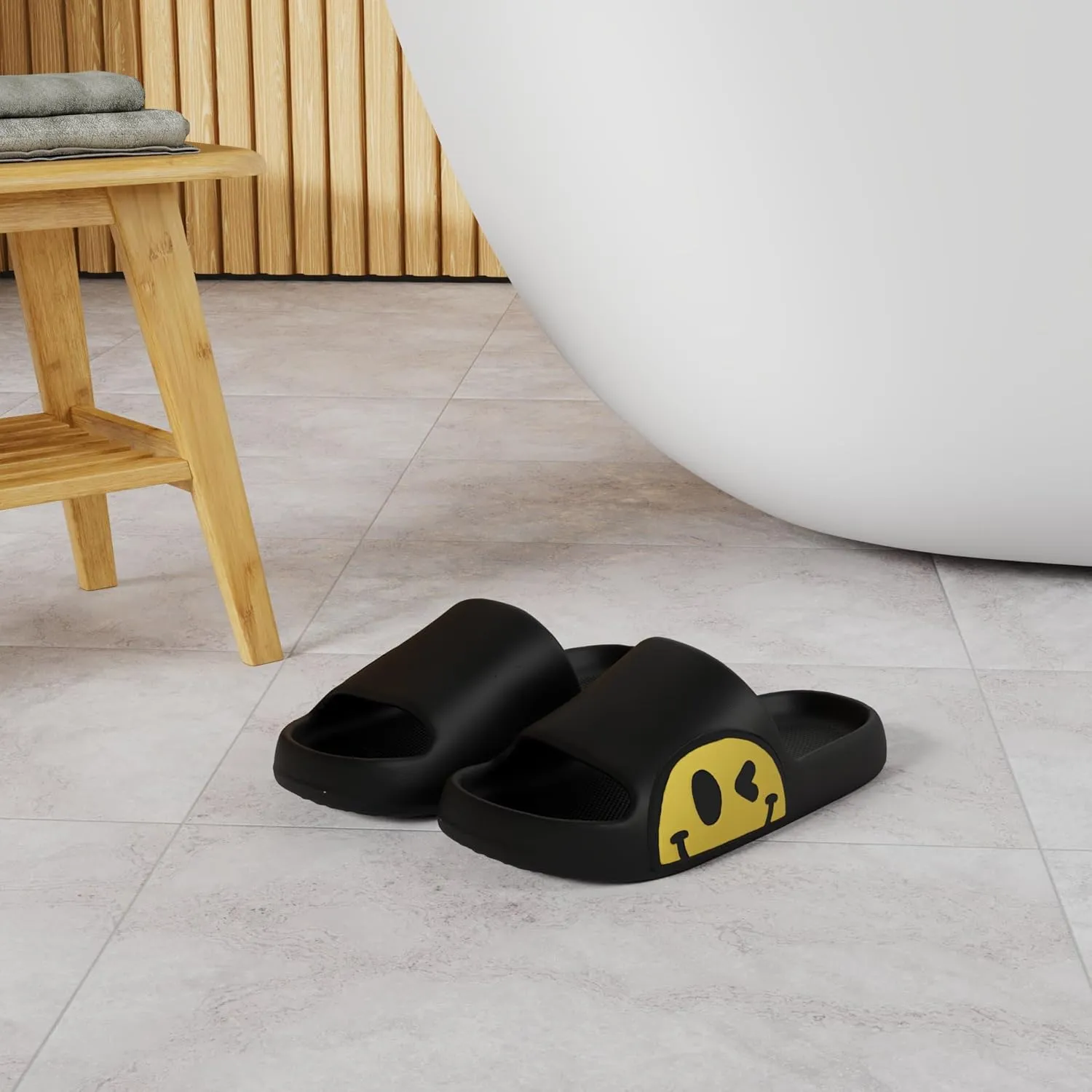 Sandals for Girls and Boys,Mens Slippers Sandals for Women,EVA Anti-Slip Indoor & Outdoor Kids Slippers Smile Face Open Toe Spa Bath Pool Gym House Casual Shower Shoes