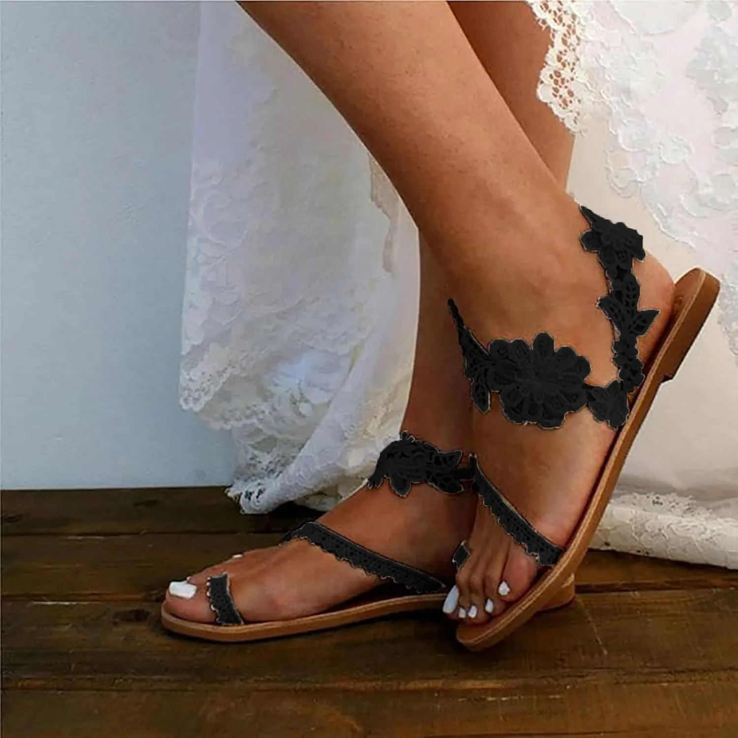 Sandals for Women Dressy Wedding Pearl And Rhinestone Strappy Beach Shoes Bohemian Lace Flower Sandal Summer Flat