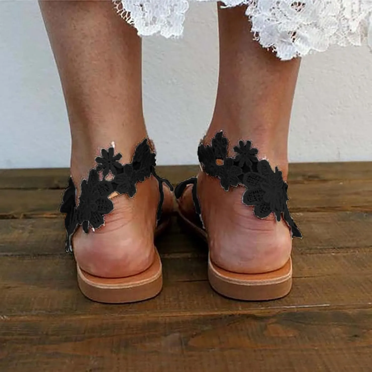 Sandals for Women Dressy Wedding Pearl And Rhinestone Strappy Beach Shoes Bohemian Lace Flower Sandal Summer Flat