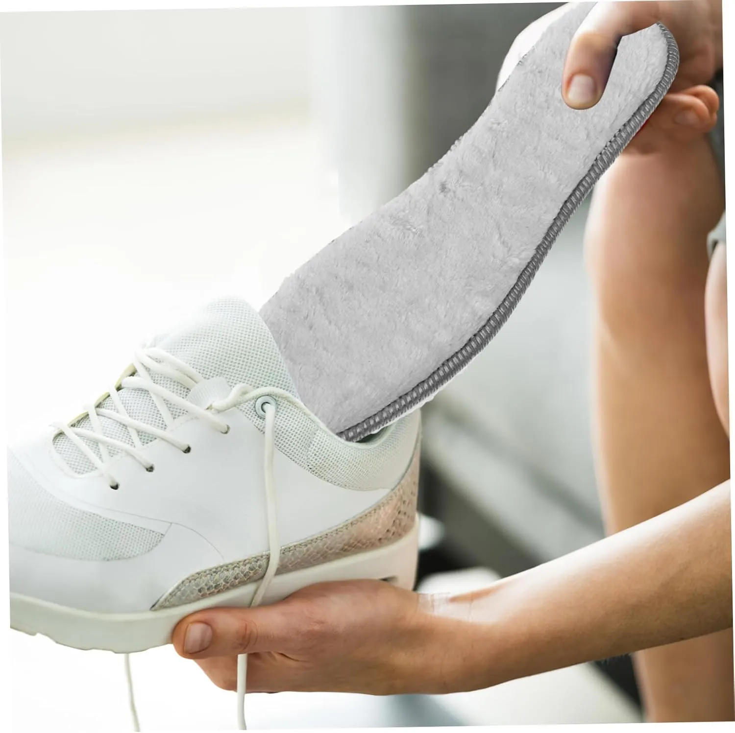 Shoe Inserts 4 Pairs Women's Warm Insoles Thick Plush Non-Crease Thermal Insulation Comfort for Cold Weather (Size 42)