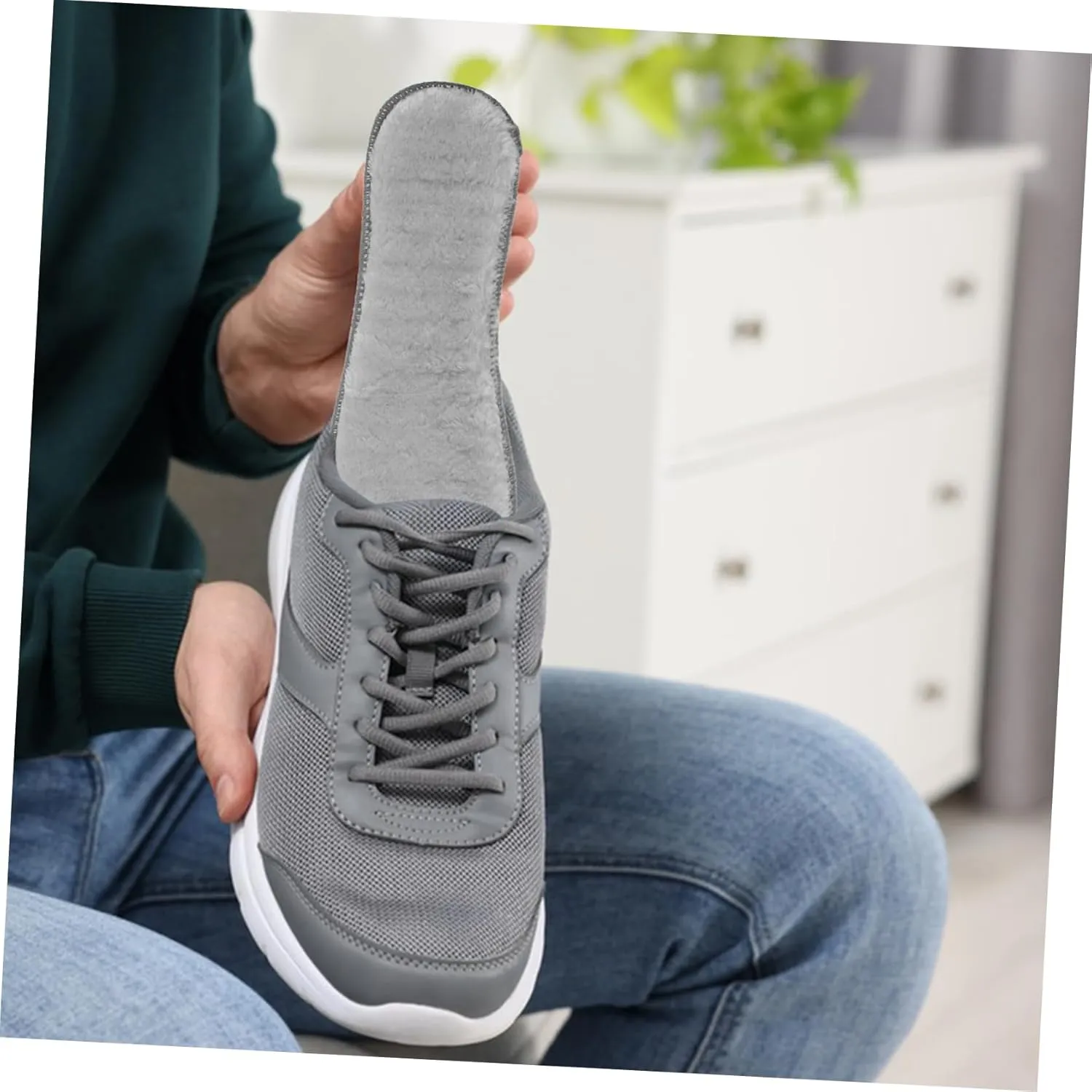 Shoe Inserts 4 Pairs Women's Warm Insoles Thick Plush Non-Crease Thermal Insulation Comfort for Cold Weather (Size 42)