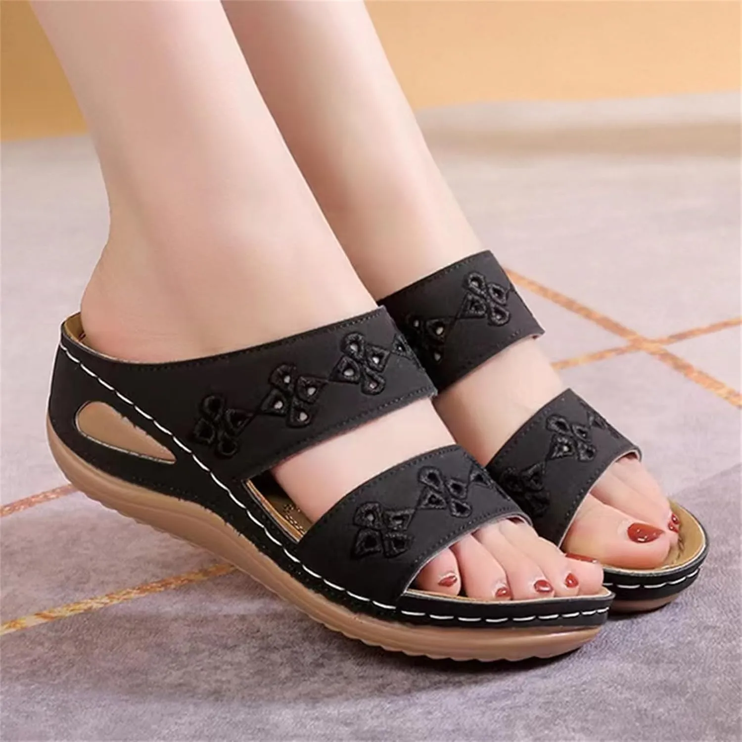 Slip On Wedge Sandals for Women Comfortable Casual Summer Ladies Slide Slippers Indoor and Outdoor Thick Sole Open Toe Garden Shoes Crisscross Woven Comfy Dressy Slides Lightweight Platform Sandals