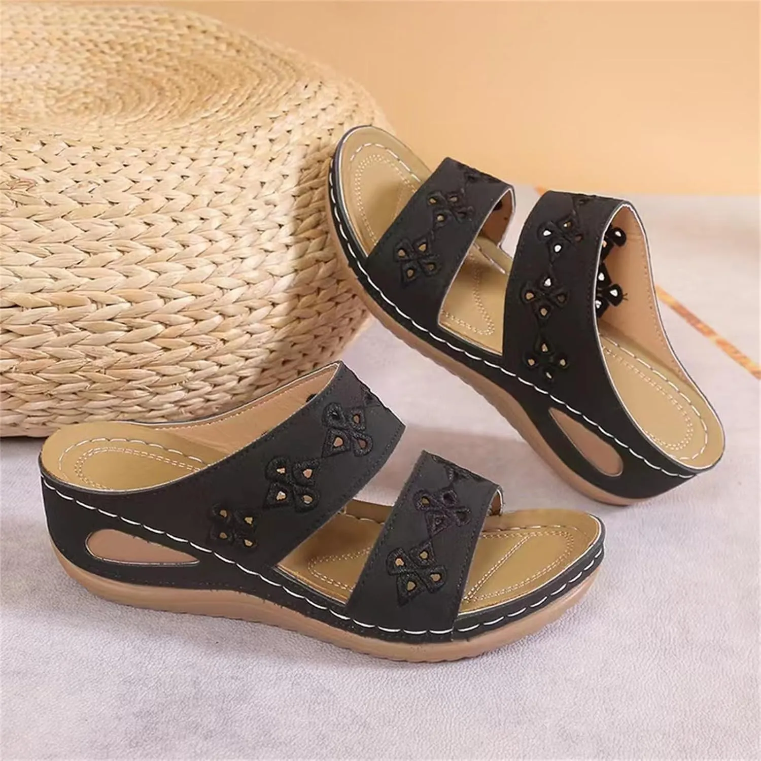Slip On Wedge Sandals for Women Comfortable Casual Summer Ladies Slide Slippers Indoor and Outdoor Thick Sole Open Toe Garden Shoes Crisscross Woven Comfy Dressy Slides Lightweight Platform Sandals