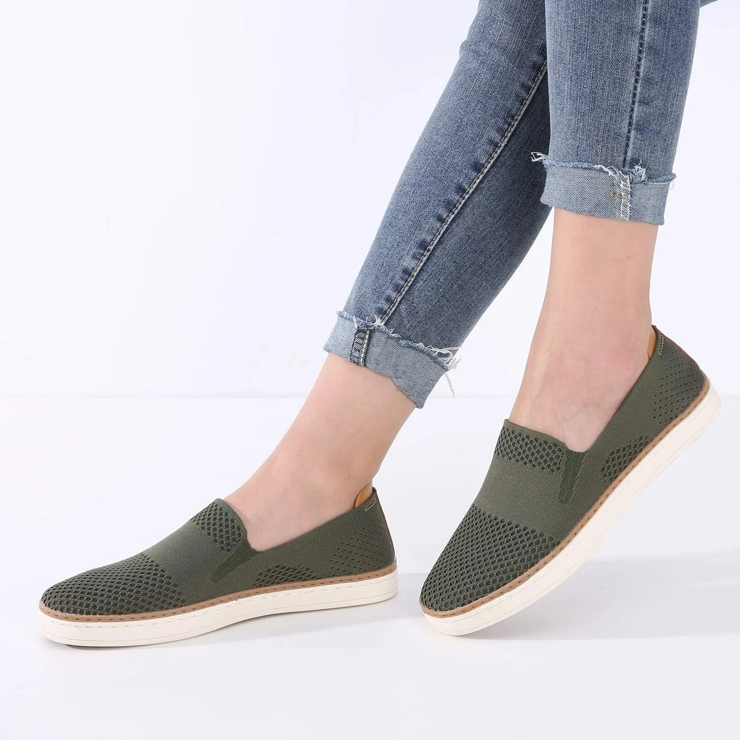 TRULAND Women’s Slip On Sneakers Fashion Tennis Shoes - Breathable Knit Loafers Casual Summer Shoes Comfortable Flats