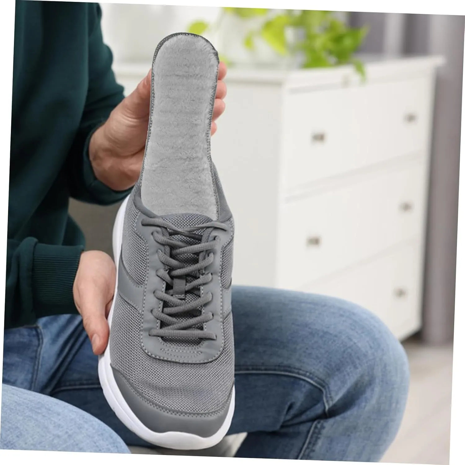 Winter Fluffy Shoe Inserts 4 Pairs Warm Insoles for Women Men Thick Plush Liners Shoe Pads Inserts