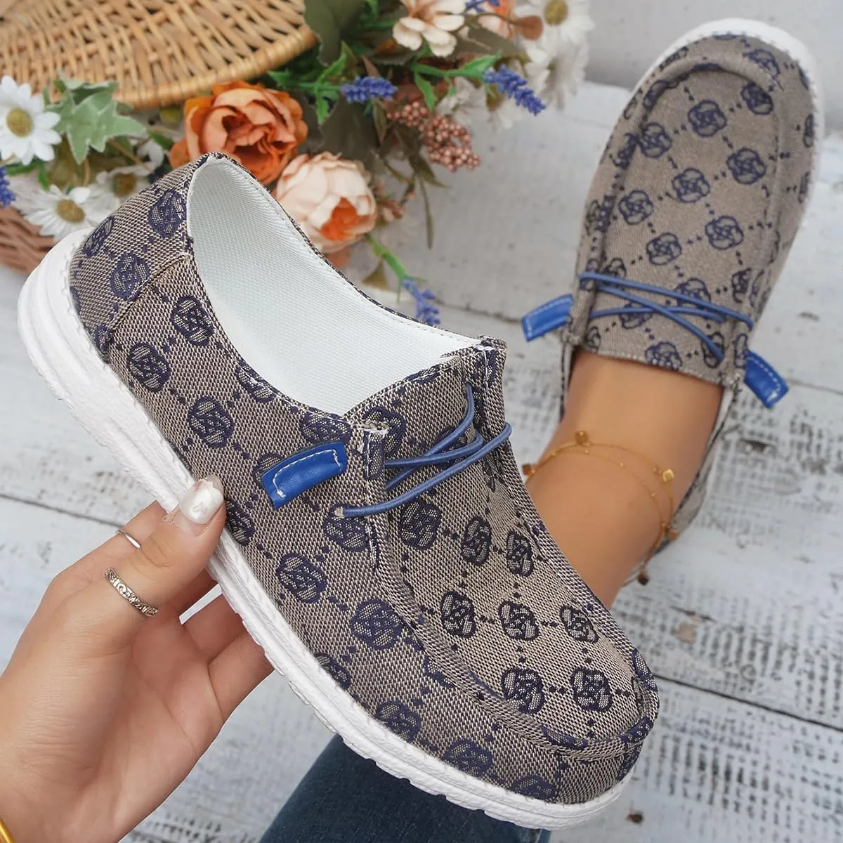 Women's Breathable Canvas Floral Slip On Wide Casual Loafers Outdoor Walking Low Top Sport Knit Deck Shoes Casual Comfortable Round Toe Lace Up Boat Shoes