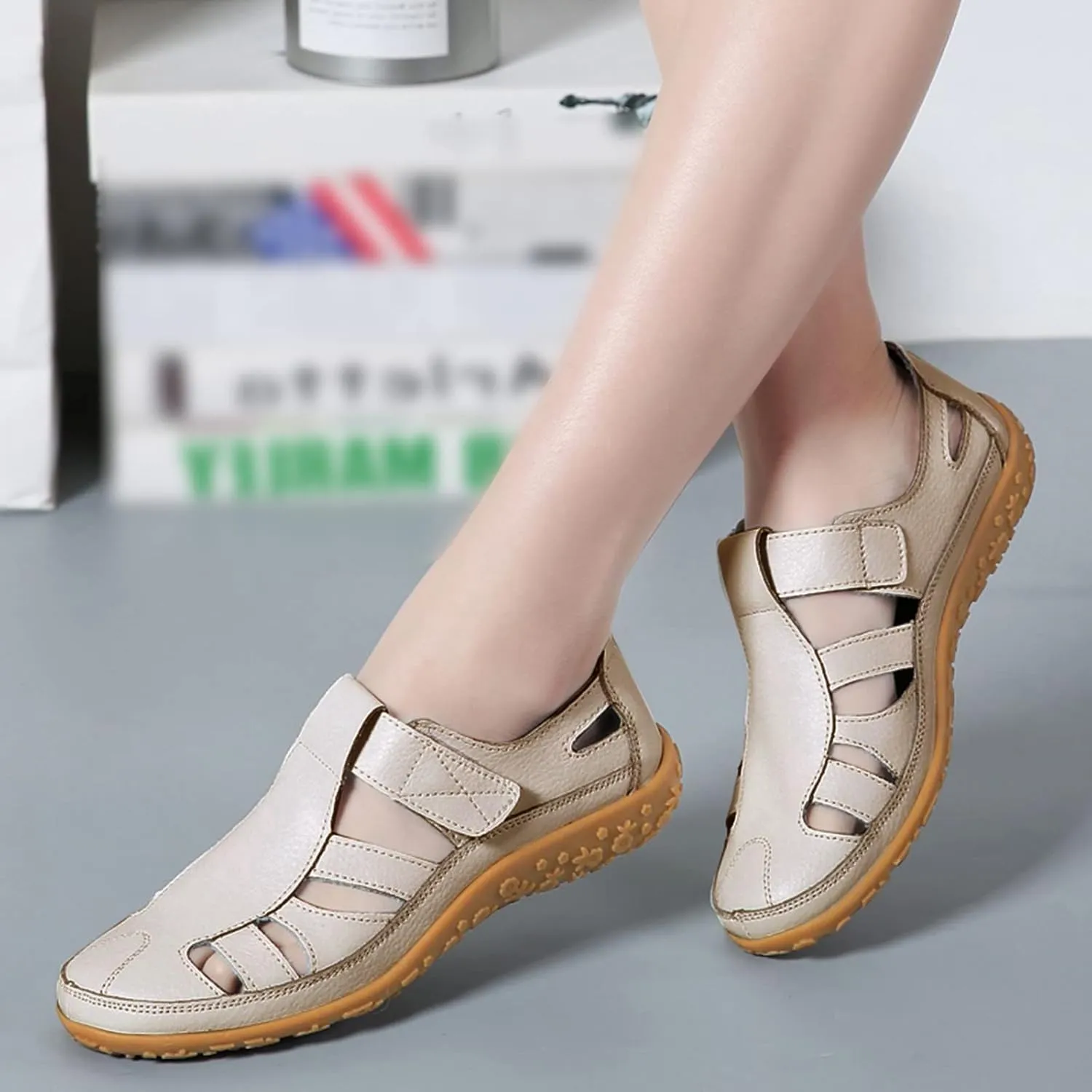 Women's Casual Boho Gladiator Sandals Summer Comfort Soft Sole Closed Toe Ankle Strap Beach Shoes Wide Width Leather Sandals