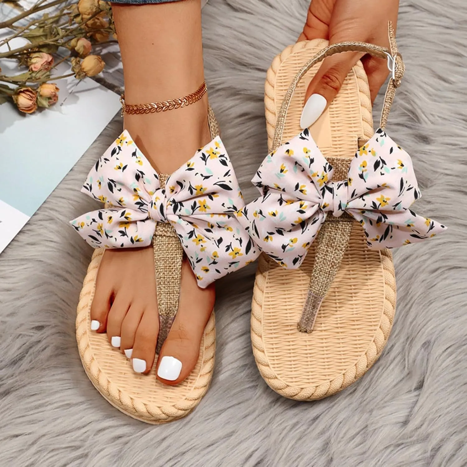 Womens Flat Flat Flip Sandals 2025 Casual Summer Wide Width Slides with Rope Sole Fashionable Indoor Outdoor Beaded Bow Summer Walking Shoes Slippers