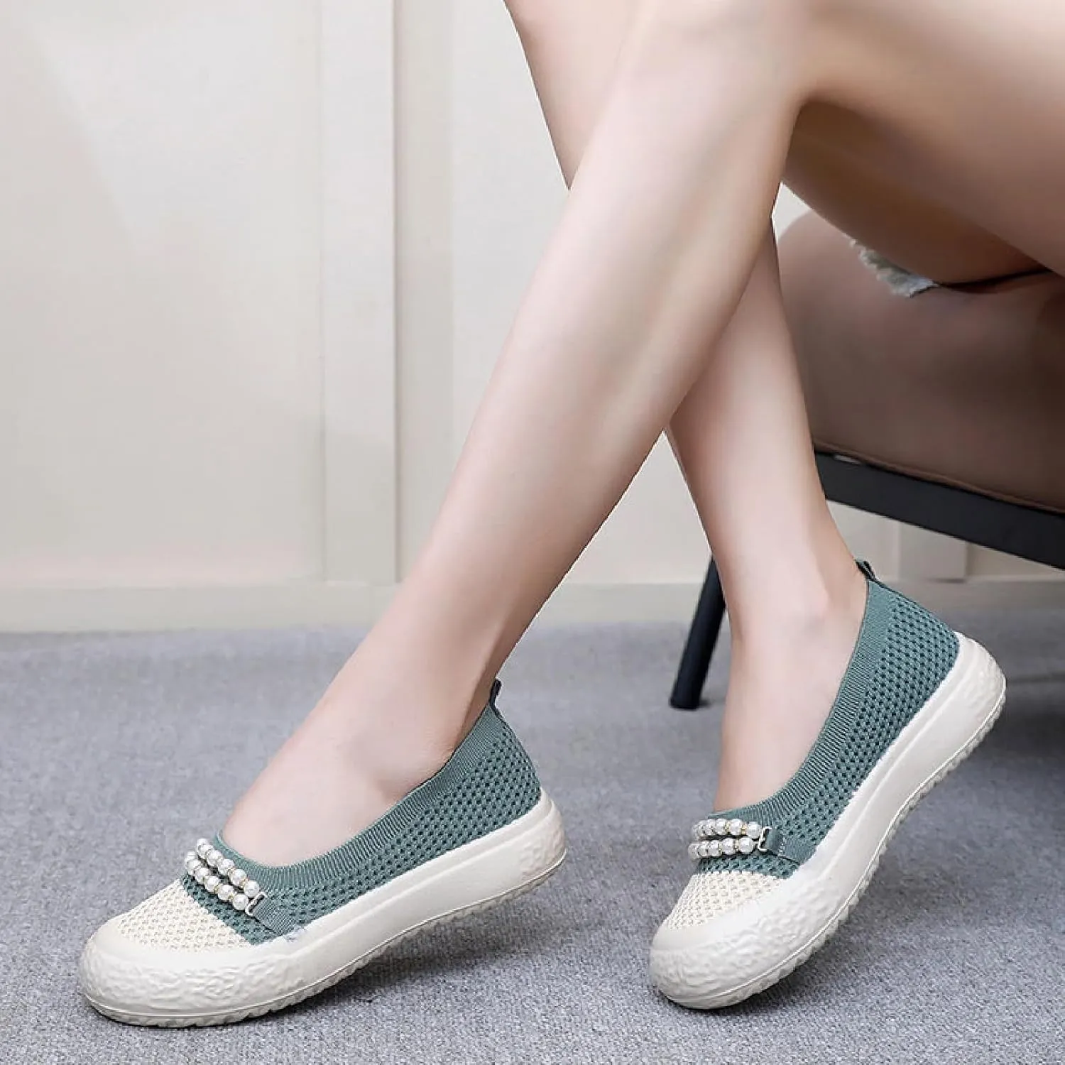 Women's Knit Pearl Platform Loafers Lightweight Comfortable Anti-Collision Round Toe Slip-On Soft Bottom Flat Shoes Casual Walking Mom Shoes