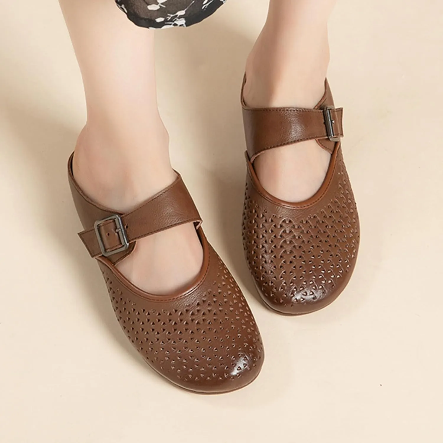 Women's Leather Slip-On Mules,Lightweight Comfy Closed Toe Backless Clogs Adjustable Buckle Oxford Casual Dress Sandals