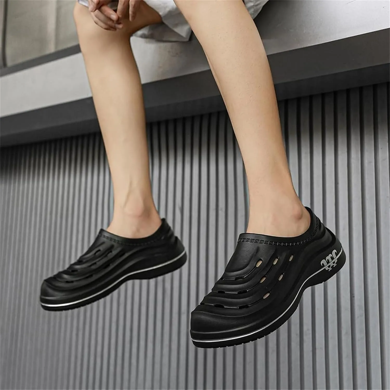 Womens Mens Garden Clogs Shoes,Armadillo Clogs,Non Slip Armadillo Chef Shoes,Nursing Kitchen Food Service Ideal Work Shoe,Outdoor Beach Slippers Orthopedic Arch Support Sandals