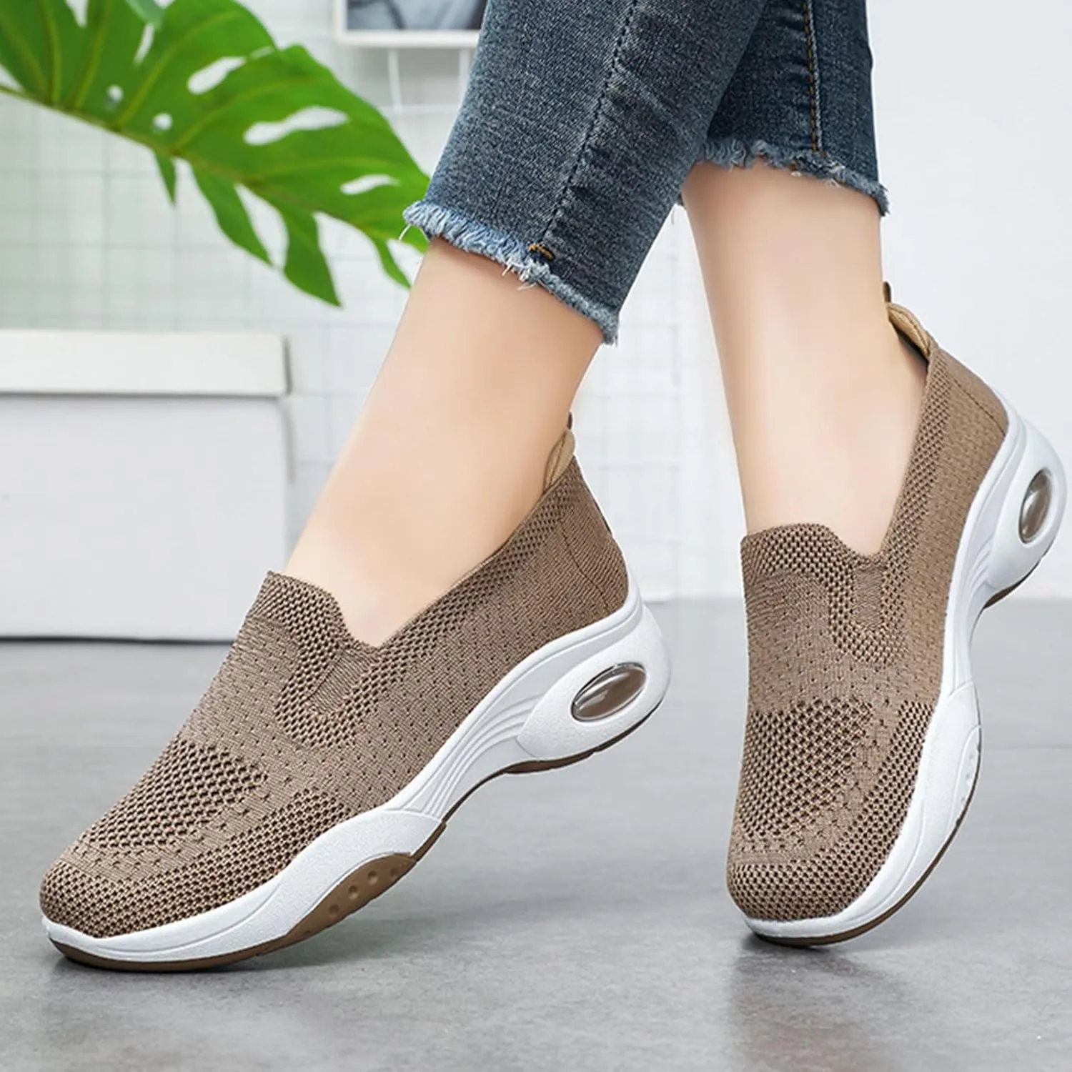 Women's Platform Shoes Flying Weaving Slip On Sneakers Lightweight Comfortable Loafers for Women Casual Breathable Outdoor Walking Shoes