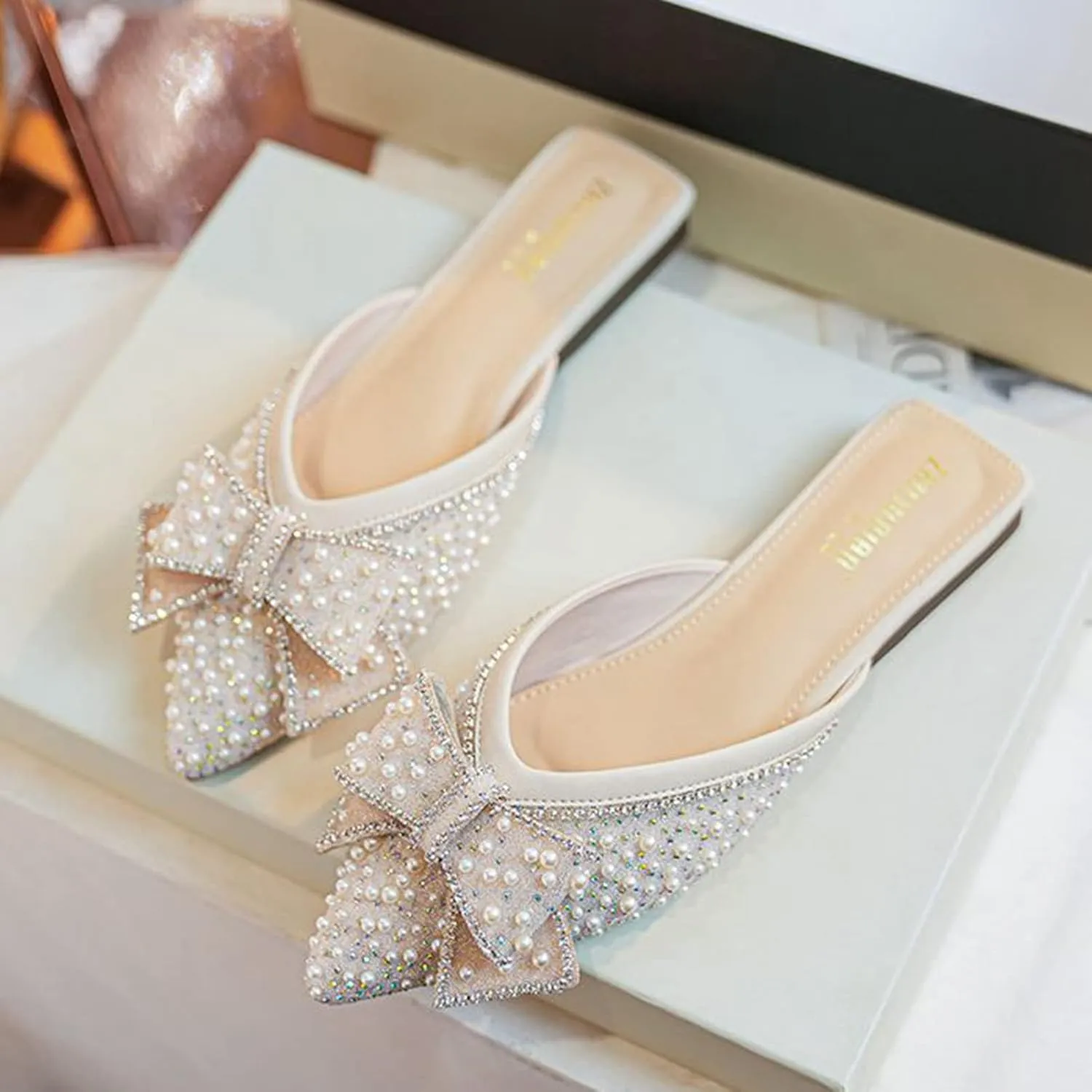 Women's Pointed Toe Mules Slip On Pearl Rhinestones Fashion Comfortable Backless Slides Dress Flats