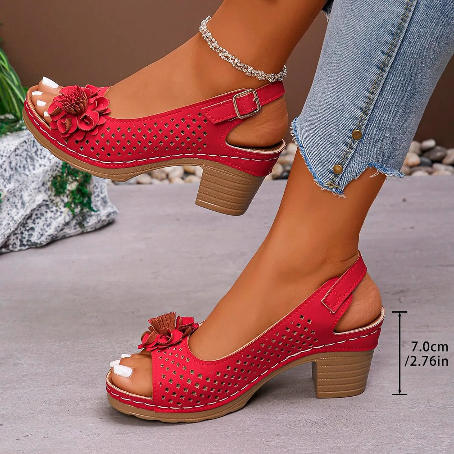 Womens Sandals Hollow Out Flower Decoration Chunky Heel Wedge Sandal Classic Casual Shoes Beach Vacation Walking Shoes Open Toe Sandal with Adjustable Hoop and Loop