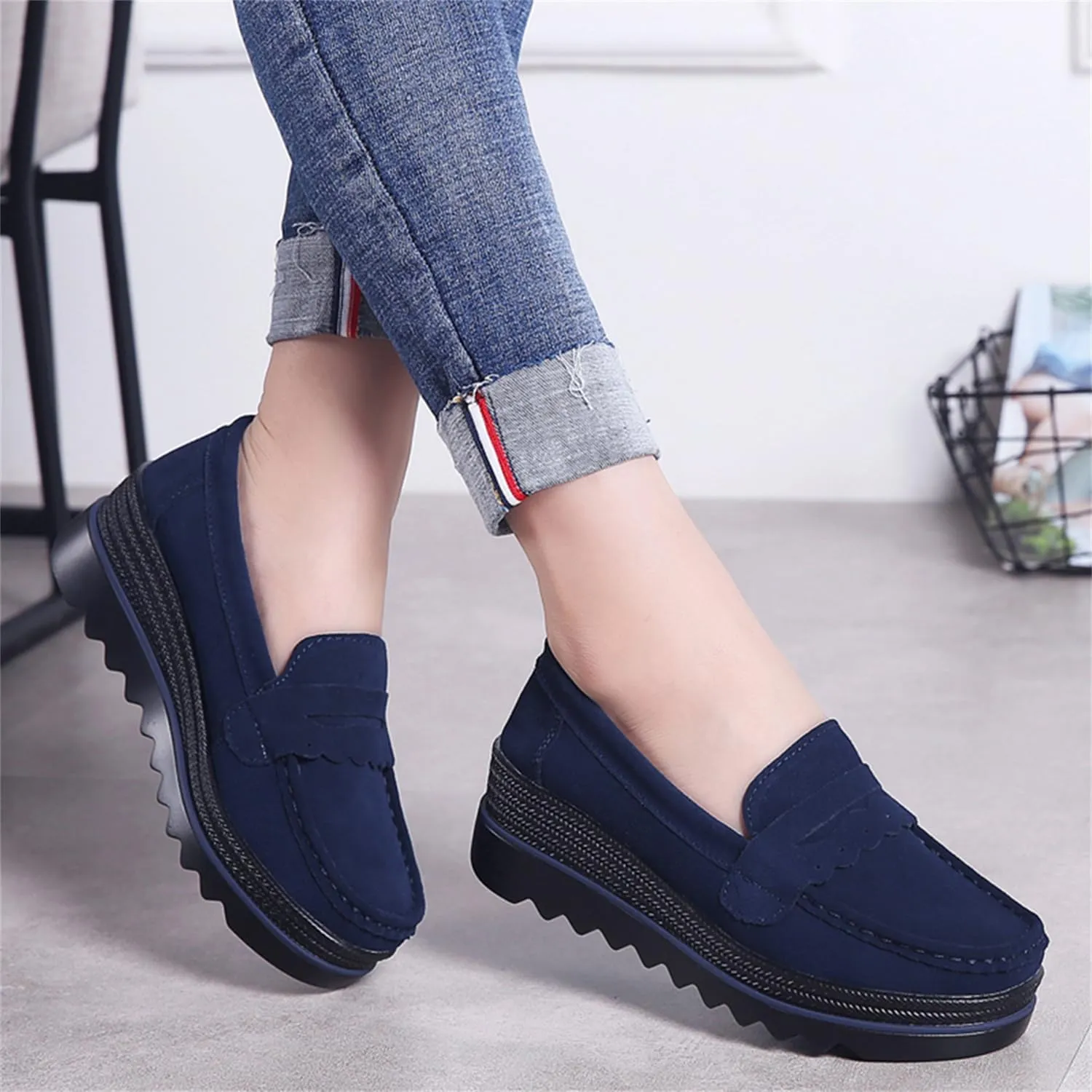 Women's Slip On Platform Shoes Comfort Suede Moccasins Low Top Wedge Loafers