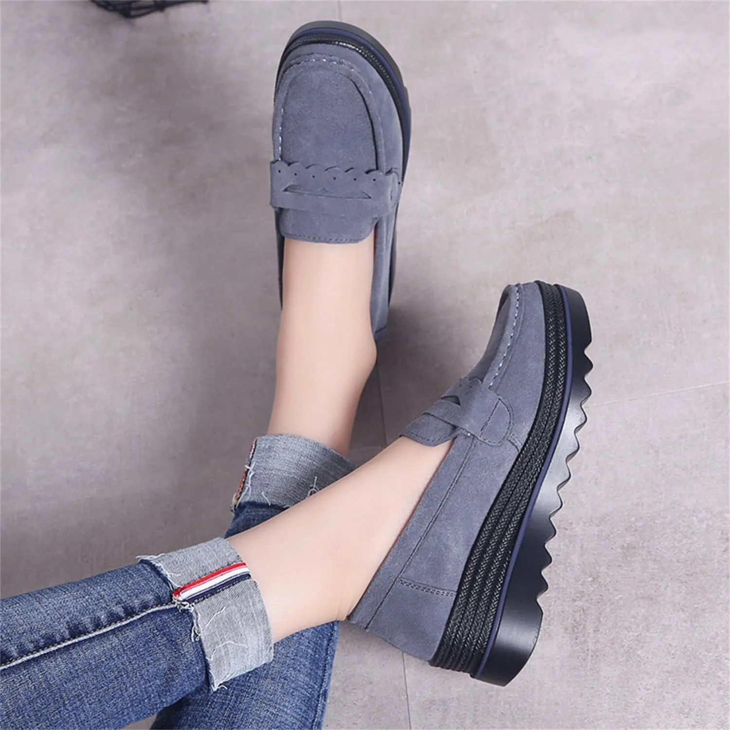 Women's Slip On Platform Shoes Comfort Suede Moccasins Low Top Wedge Loafers