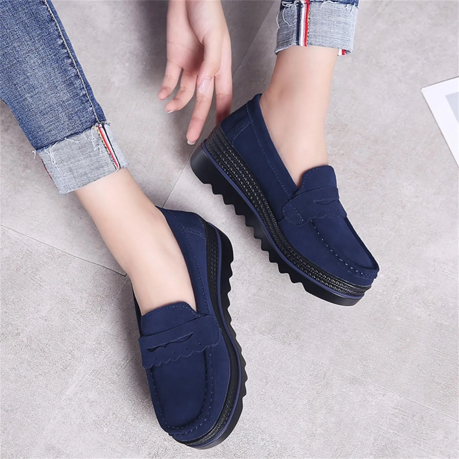 Women's Slip On Platform Shoes Comfort Suede Moccasins Low Top Wedge Loafers