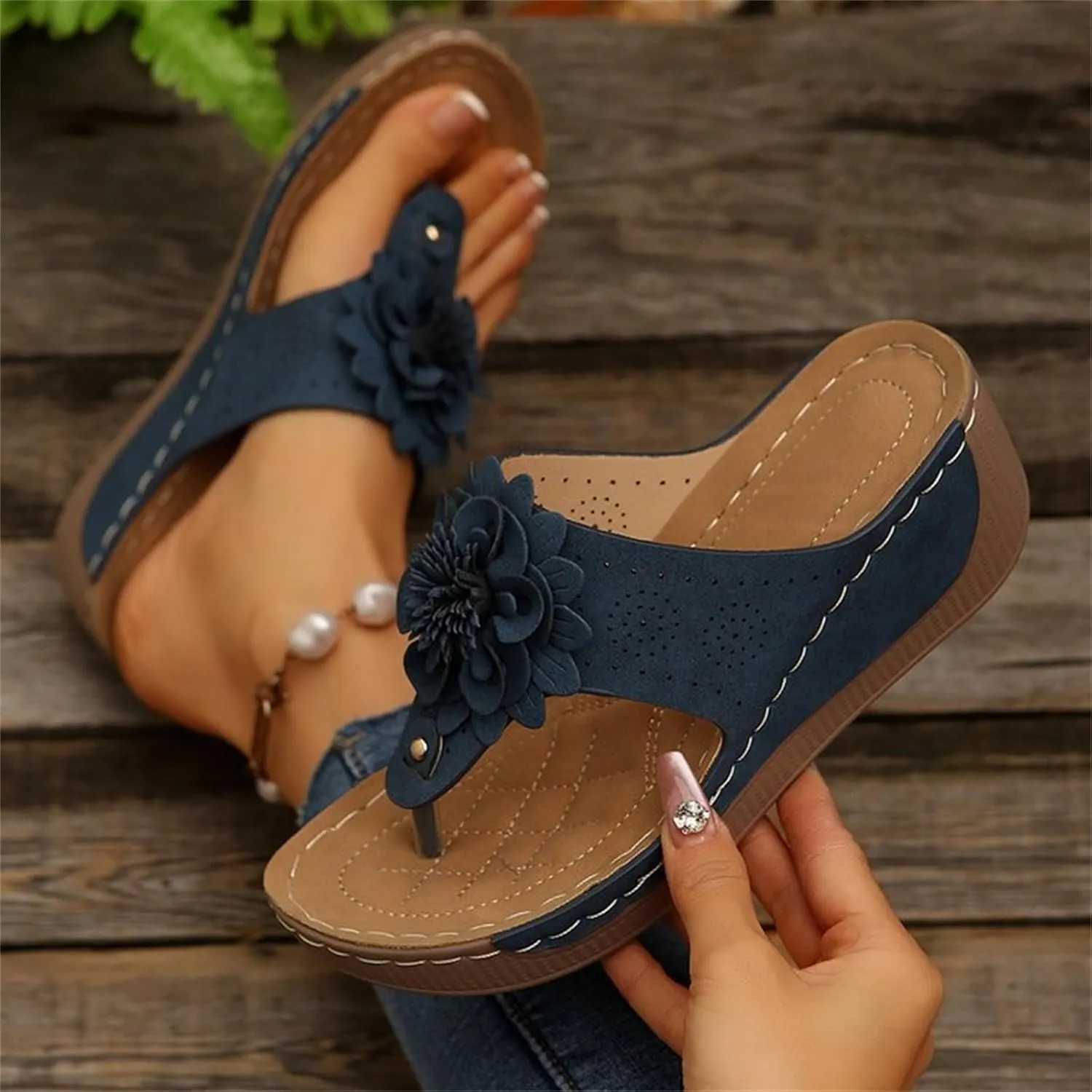 Womens Wedge Sandals Flower Low Heel Orthopedic Platform for Summer Dressy Comfortable Clip Toe Lightweight Slippers Arch Support Casual Slip On Open 2025 Flat Non-Slip Beach Dress Shoes