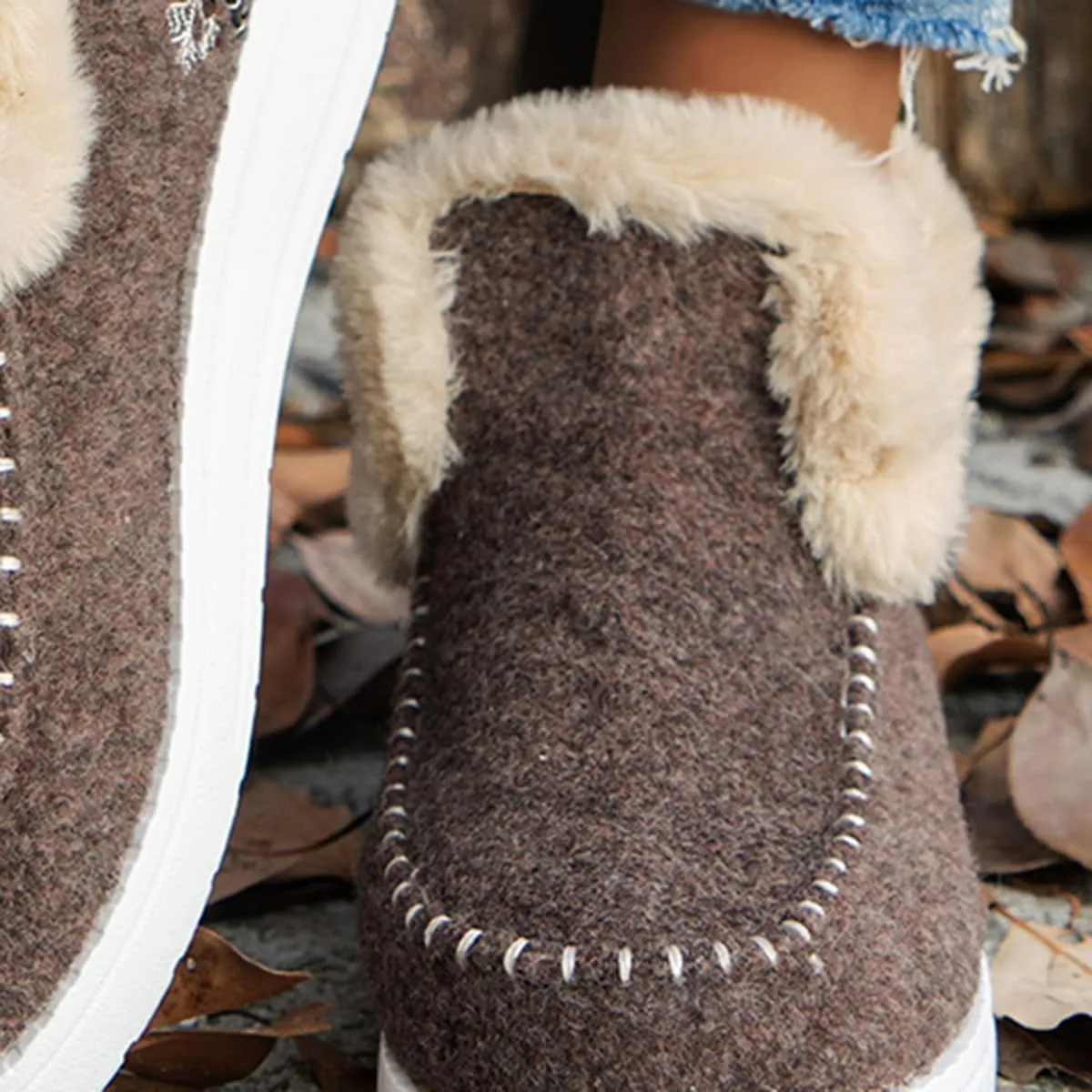 Womens Winter Flat Fluffy Snow Boots,Warm Faux Fur Lining Anti-Slip Slip On Loafer Casual Slip On Boots For Women