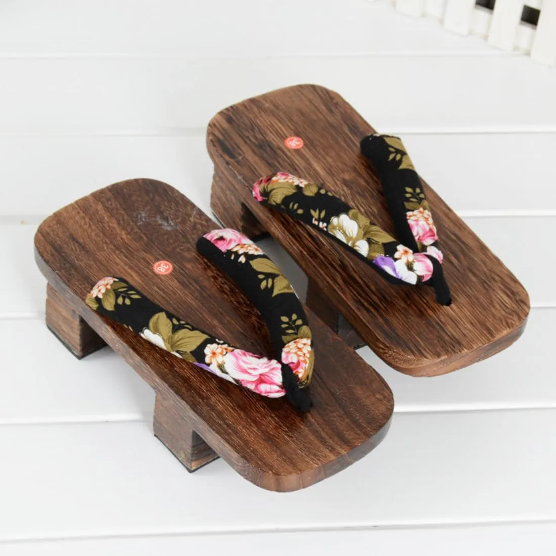 Wooden Geta Flip-Flops Sandals Floral Wooden Clogs Slippers Sandals Women's Height-Increasing Slippers